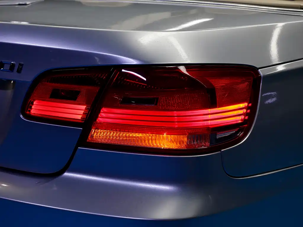 BMW 3 Series 3 2007 330i