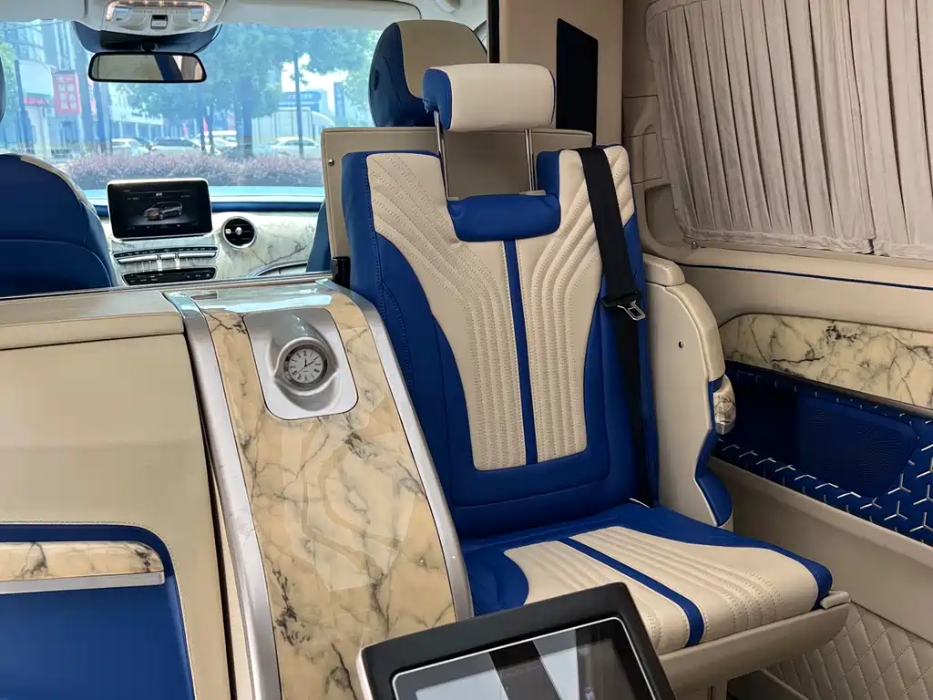 MERCEDES-BENZ V CLASS