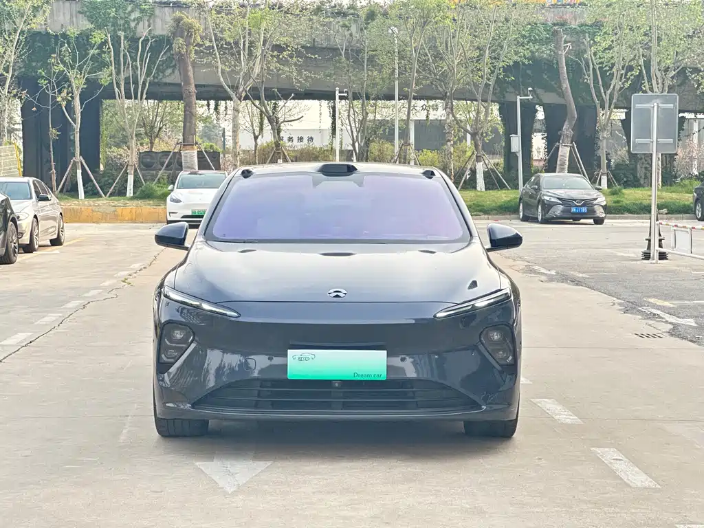 NIO NIO ET7