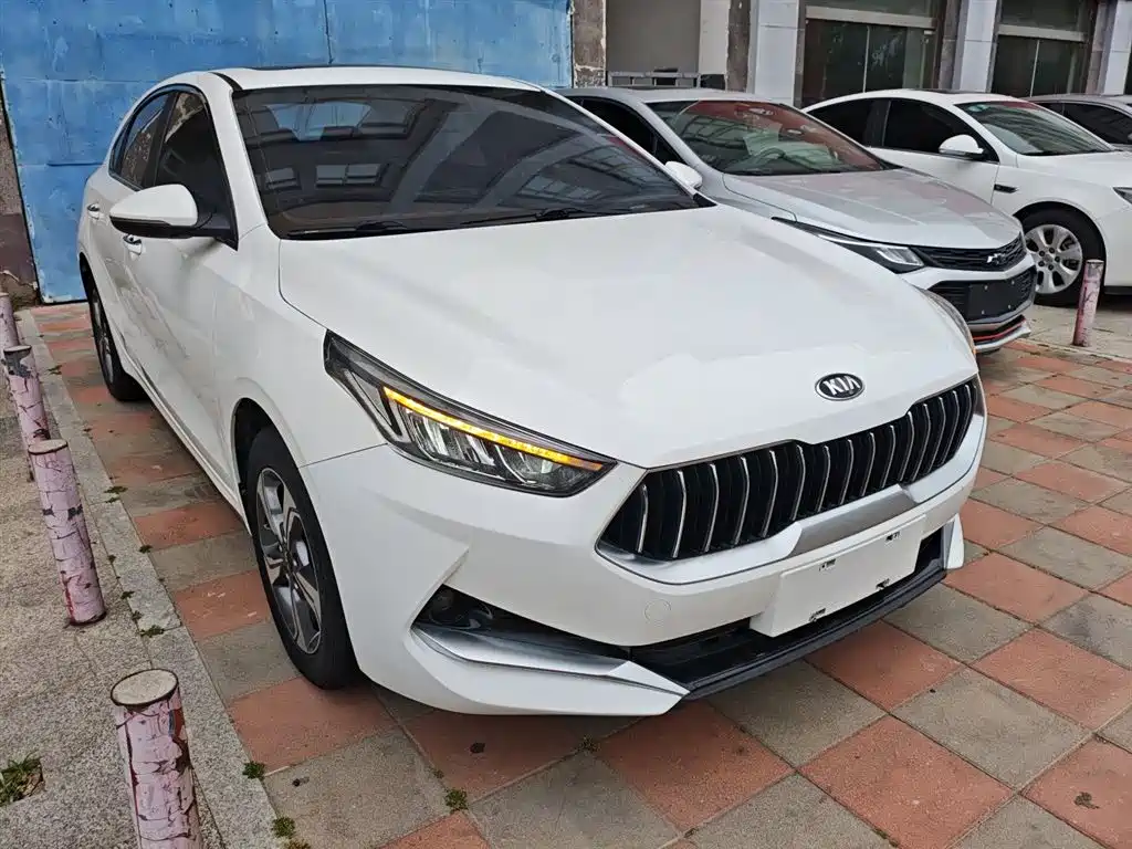 KIA  K3