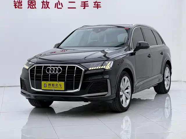 AUDI  Q7