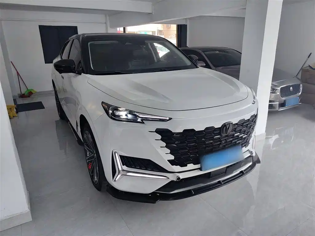CHANGAN  UNI K