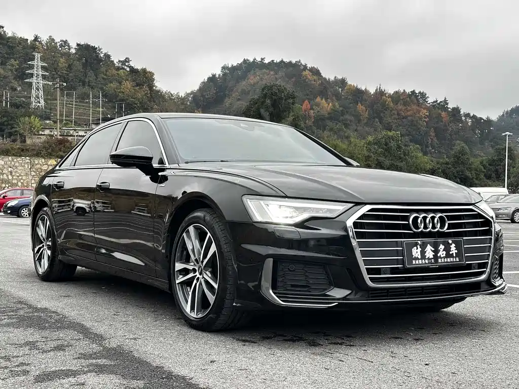 Audi A6L 2022 40 TFSI Luxury