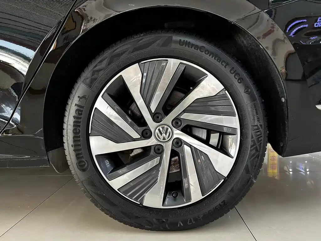 VOLKSWAGEN PASSAT NEW ENERGY