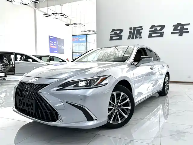 LEXUS  ES 2024