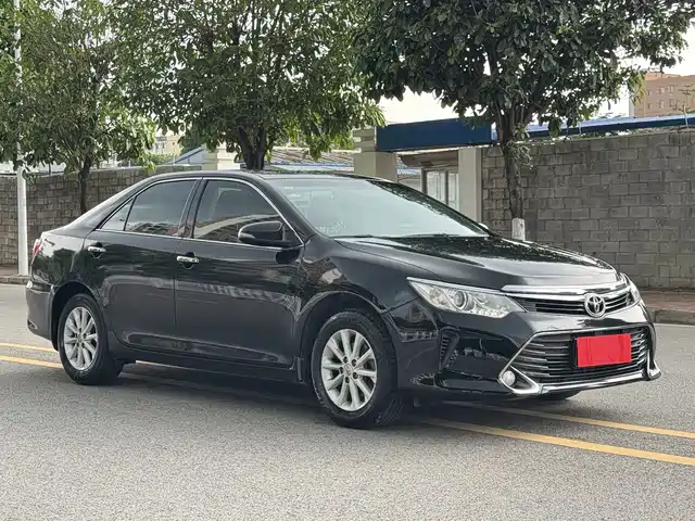 TOYOTA CAMRY 2016