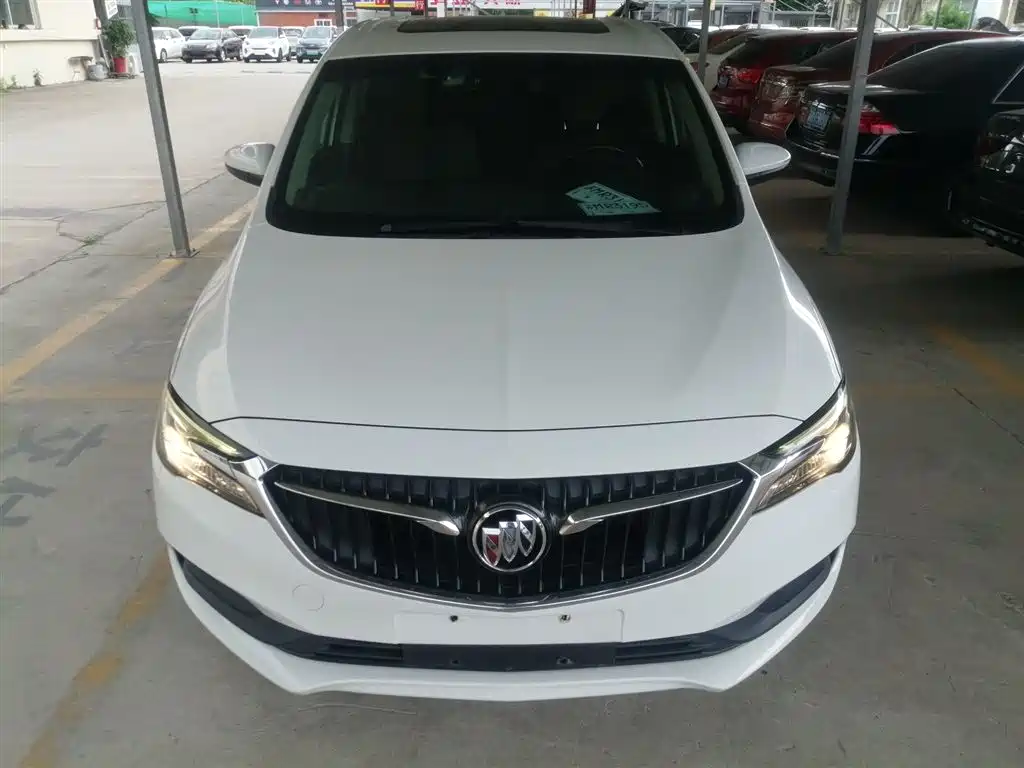 BUICK  GL6