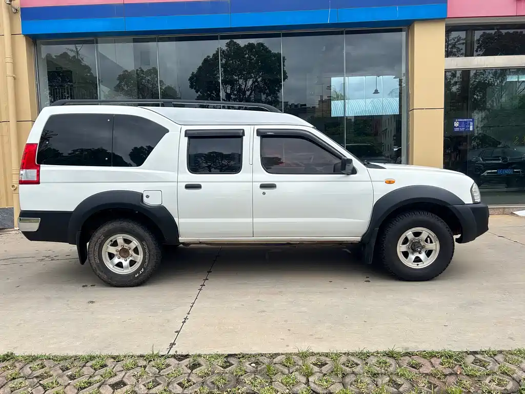 Nissan ZN 2011 2.4L 5 местZN6493