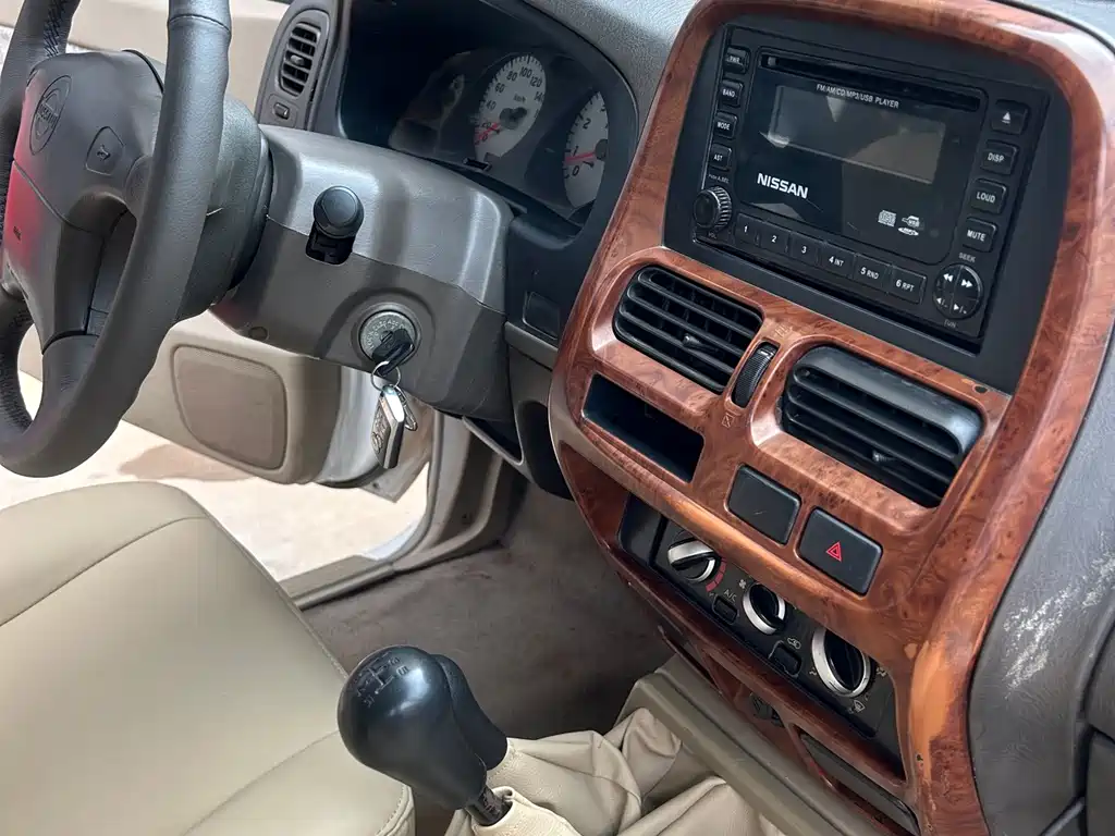 Nissan ZN 2011 2.4L 5 местZN6493