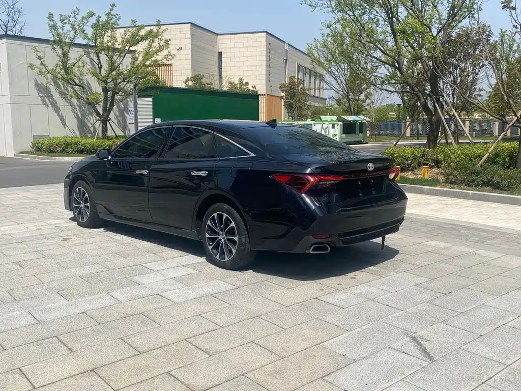 TOYOTA ASIAN DRAGON