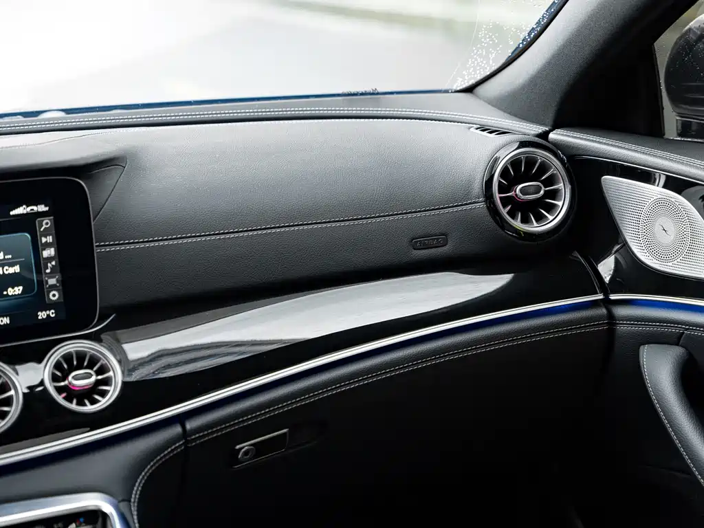 MERCEDES-BENZ AMG GT