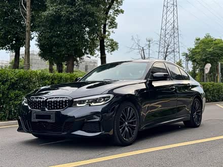 宝马3系 2022款 330Li xDrive M运动曜夜套装