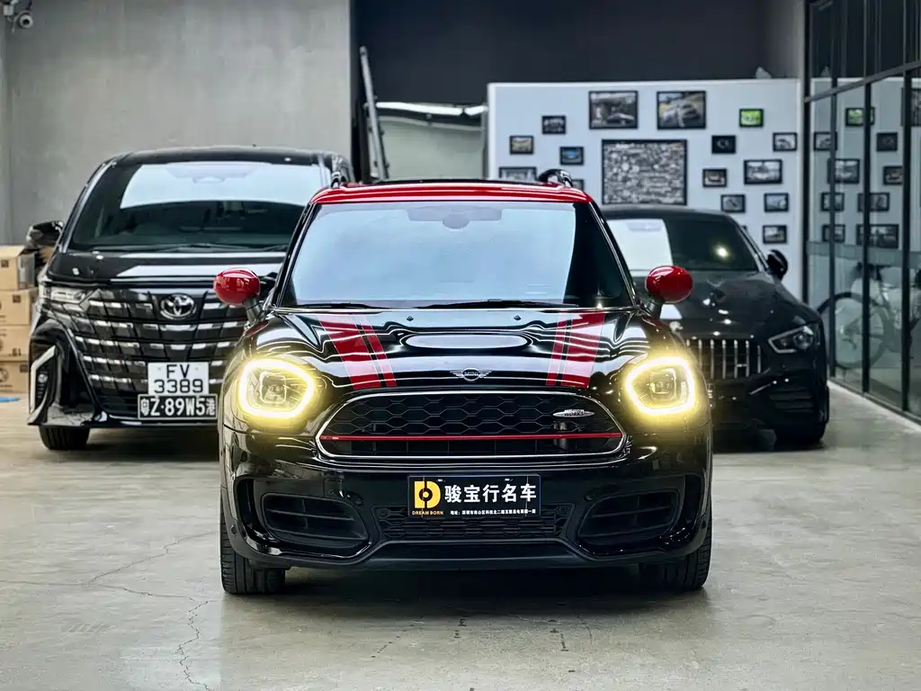 MINI JCW COUNTRYMAN