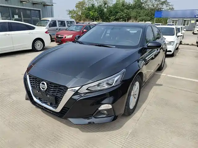 NISSAN TEANA 2020