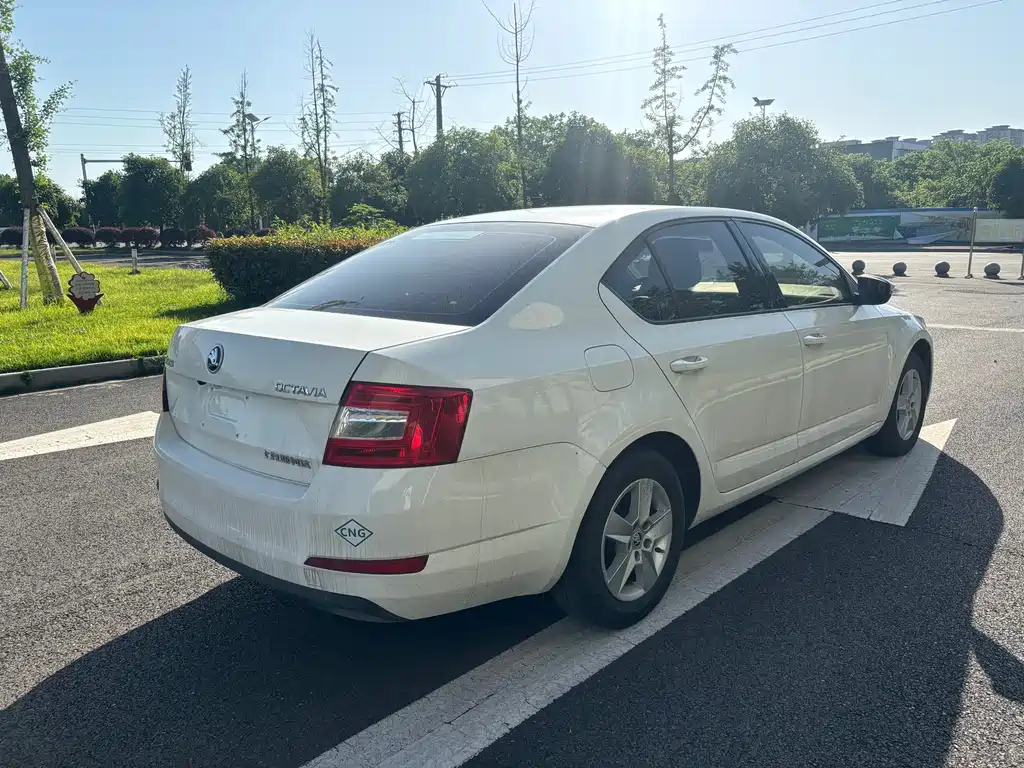 SKODA OCTAVIA