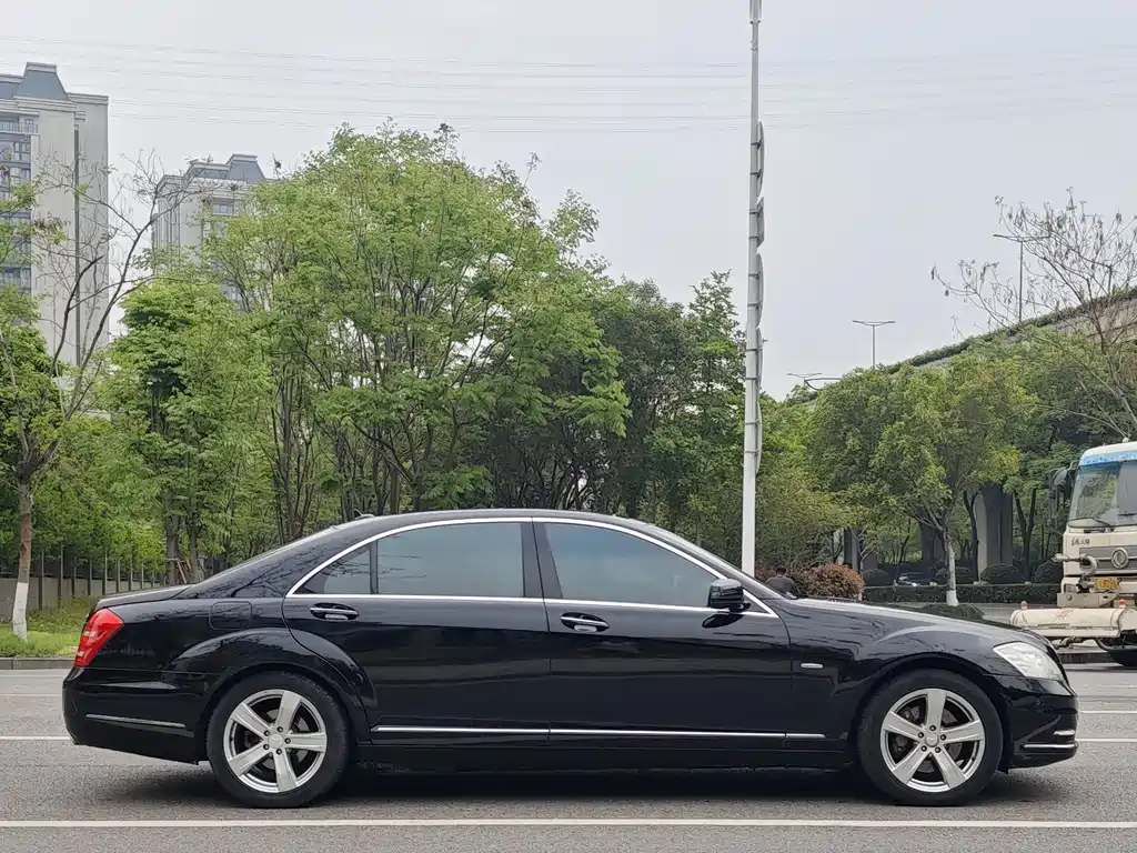 Mercedes-Benz S-Class S 2010 S 400 L HYBRID