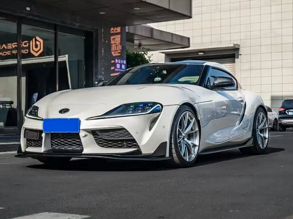 SUPRA 2022 модельного года обновленная версия GR SUPRA 3.0T стандартной комплектации 25000 km 2023
