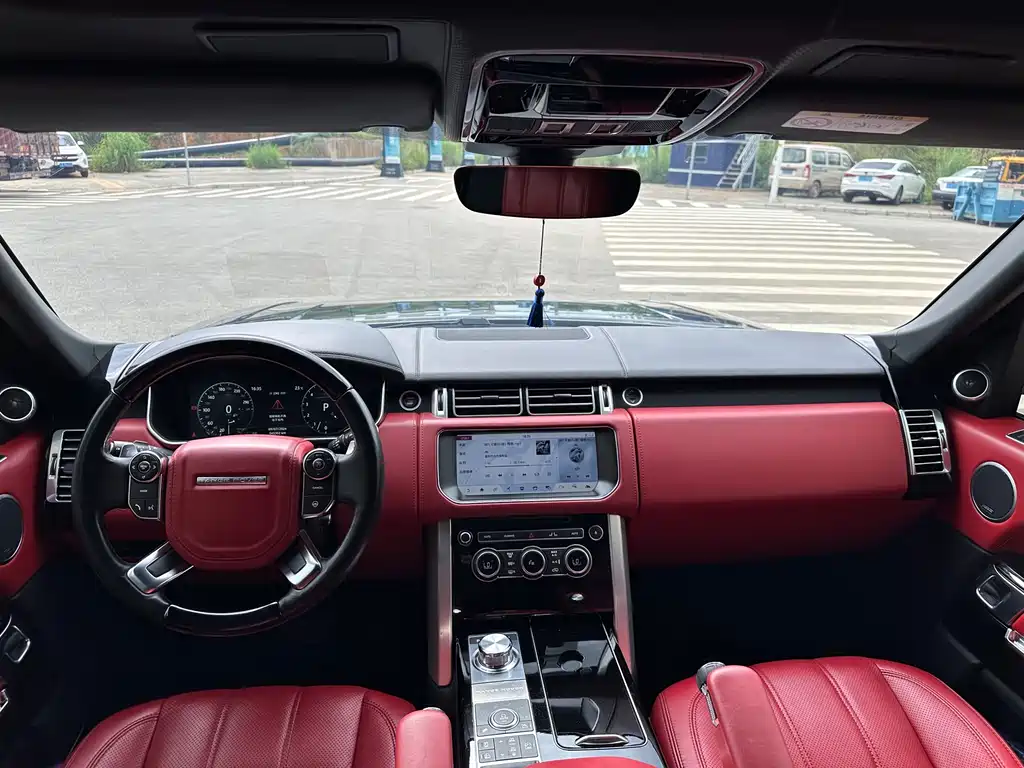 LAND ROVER RANGE ROVER