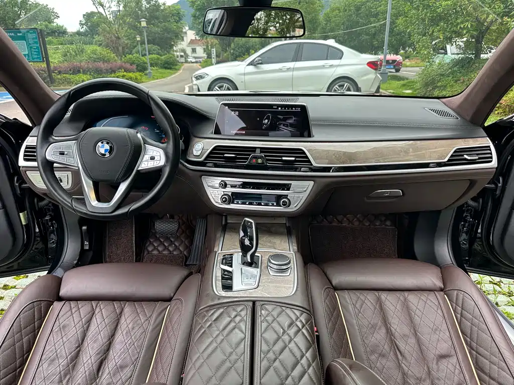 BMW 7 Series 7 2021 740Li Lead Luxury