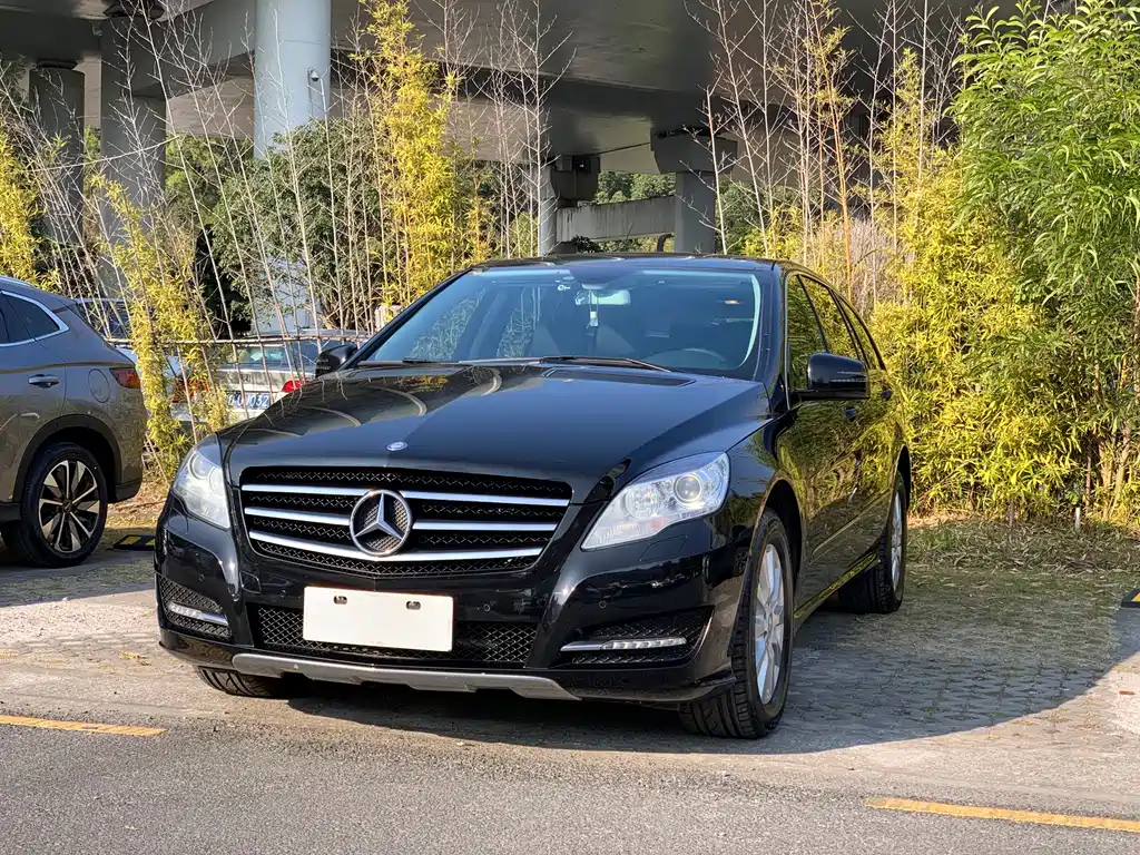 Mercedes-Benz R-Class 2016
