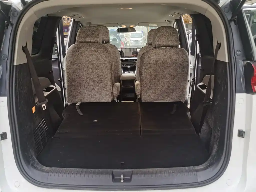 SAIC MAXUS CHASE G50