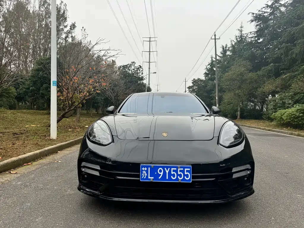 Porsche Panamera 2010 Panamera 4 3.6L
