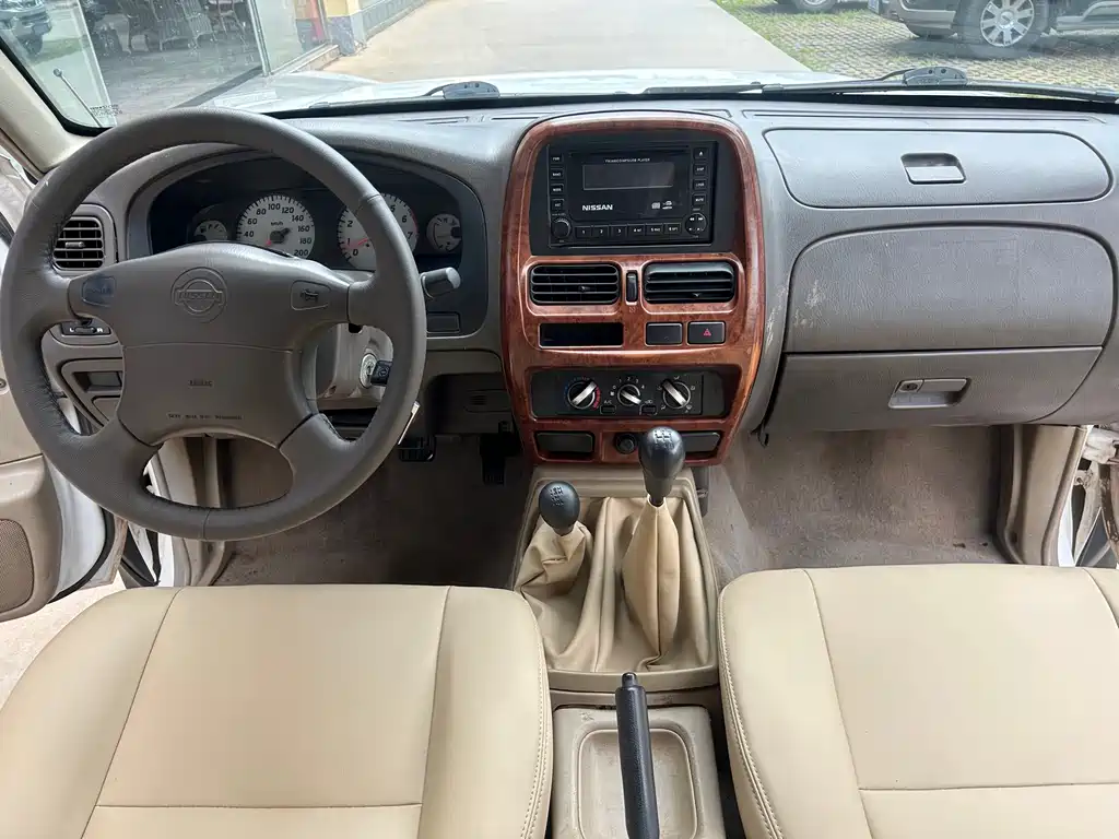 Nissan ZN 2011 2.4L 5 местZN6493