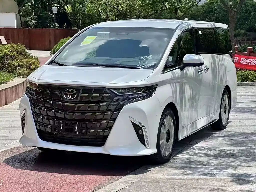 Toyota Alphard 0