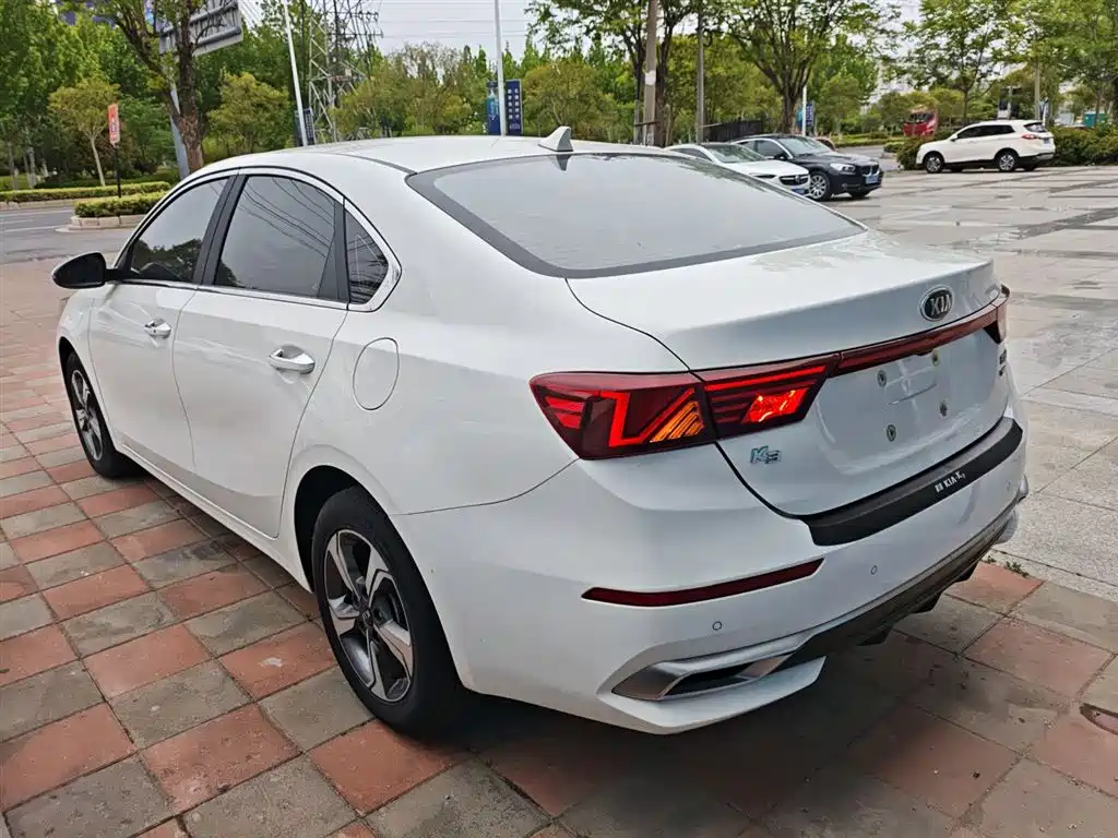 KIA  K3