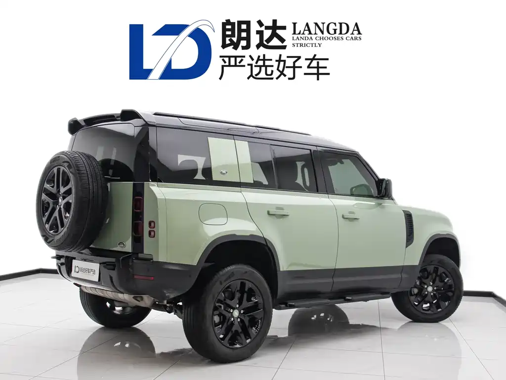LAND ROVER DEFENDER