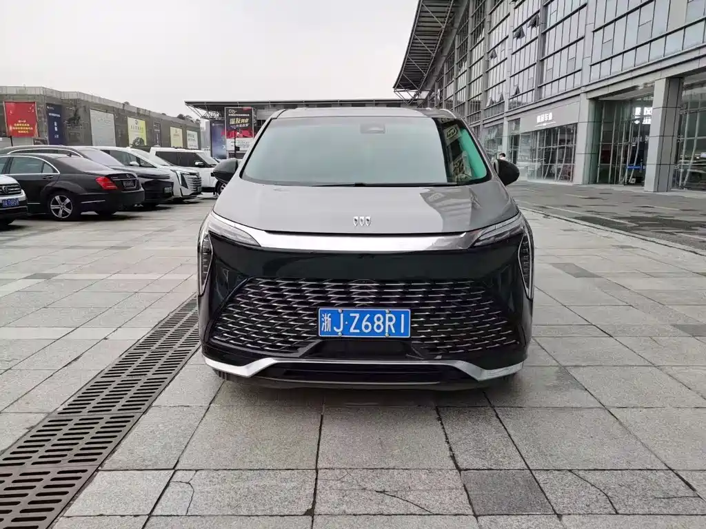 Век 2023 года 2.0T четырёхместная версия с частной конфигурацией 70000 km 2023