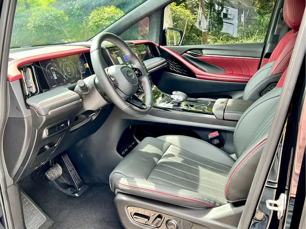 GAC Motor Trumpchi M8 — миниатюра 9