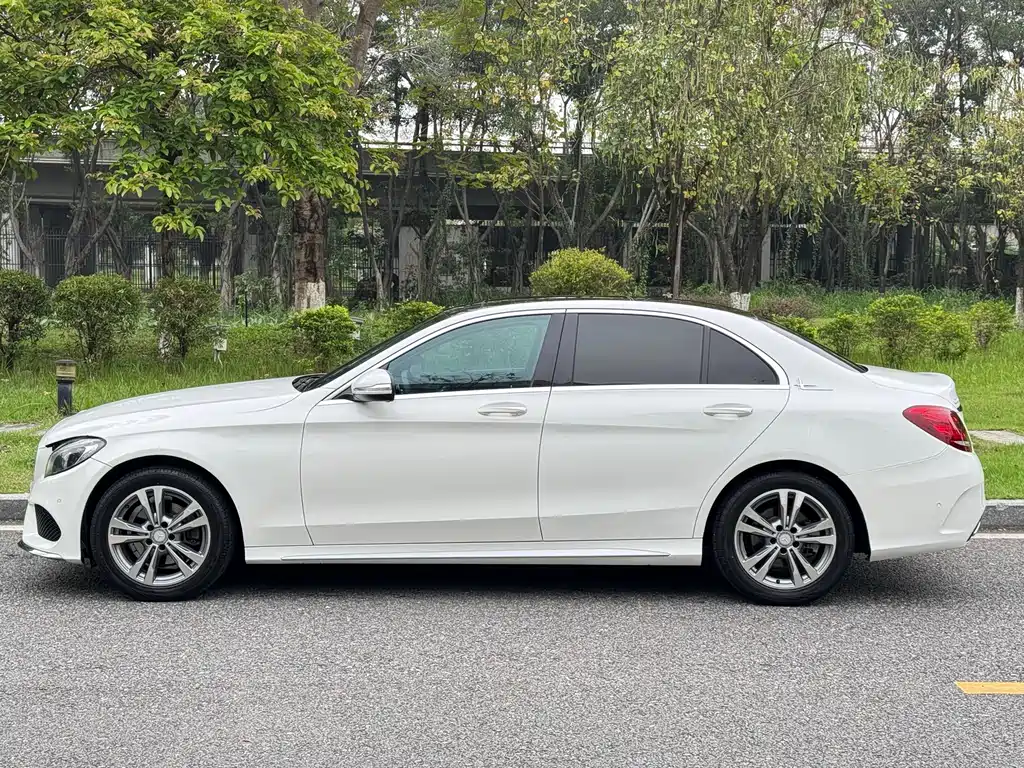 MERCEDES-BENZ  C CLASS