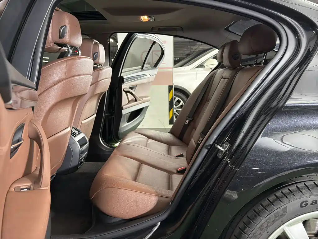 BMW 5 Series 5 2011 535i Luxury Sport