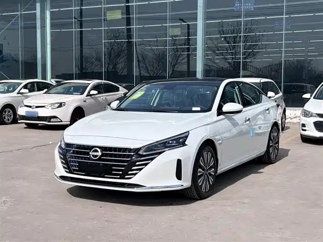 NISSAN TEANA