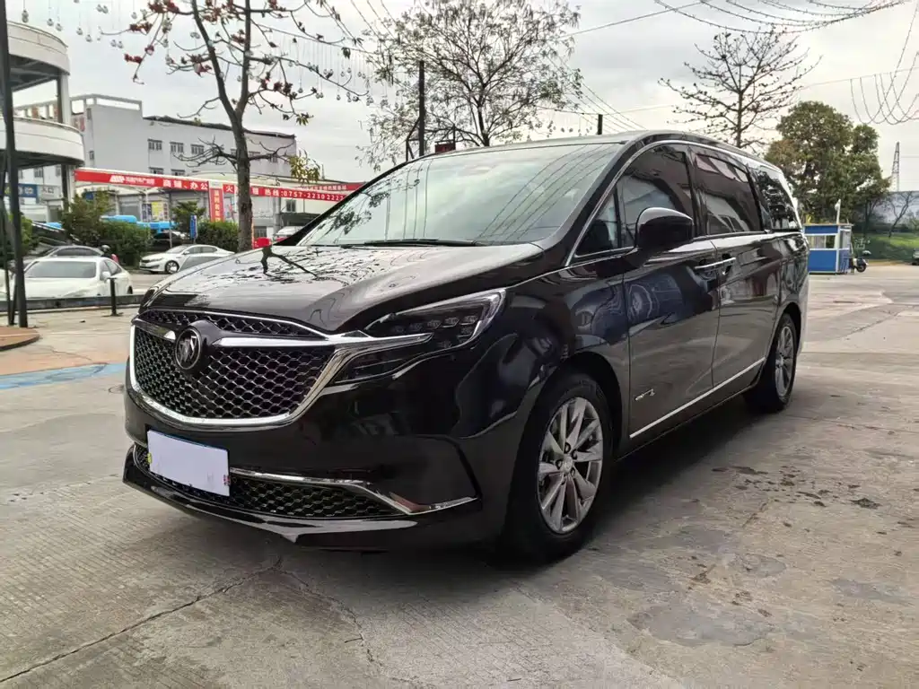 Buick GL8 2020 Avenir Ayvi Sidra Rit Edition 90000 km 2020