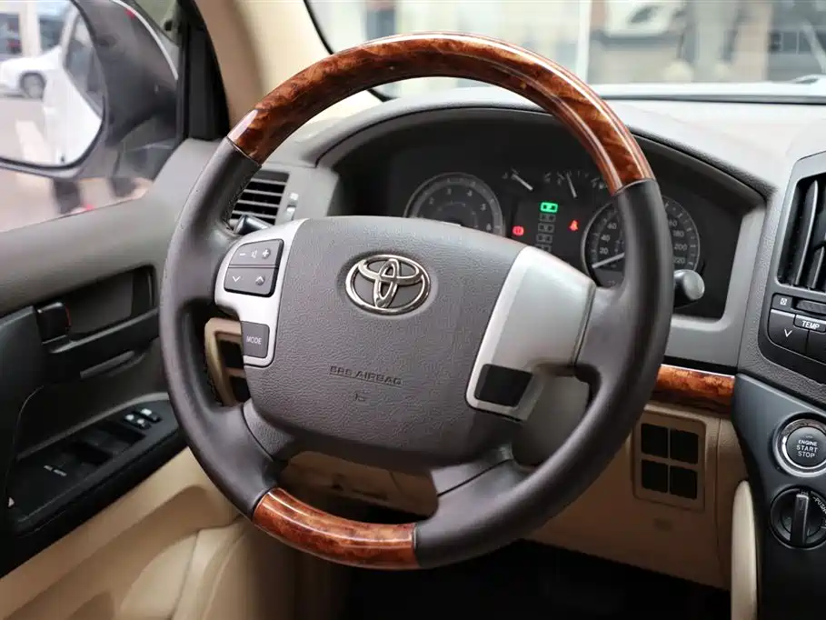 Toyota Land Cruiser 2015 4.0L V6