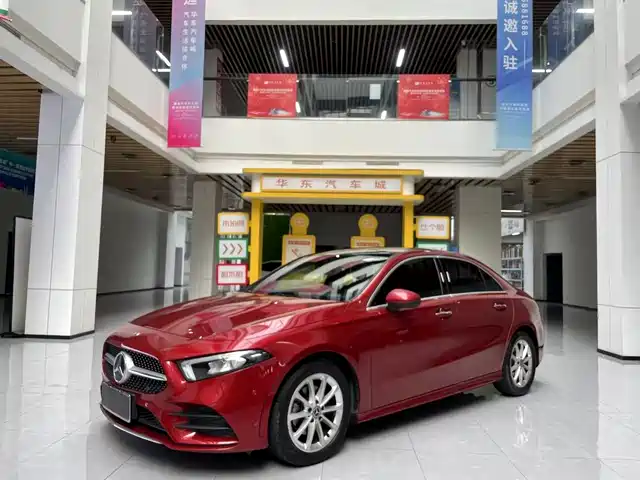 MERCEDES-BENZ  A CLASS 2019