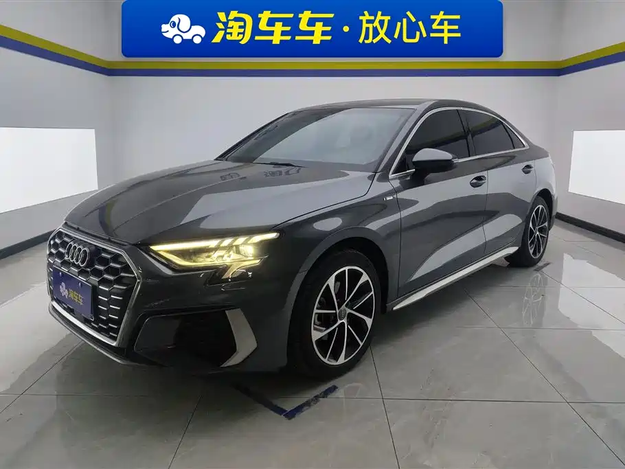 Ауди А3 2021 года A3L Лимузин 35 TFSI Прогрессив Мotion тип 38900 km 2021