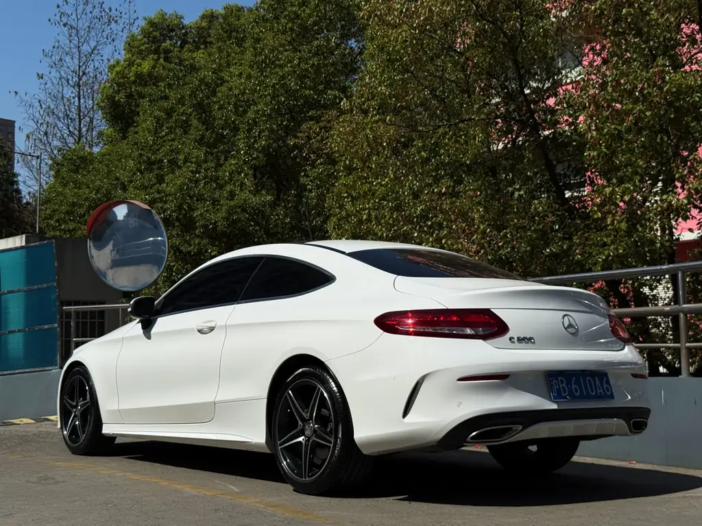 MERCEDES-BENZ C CLASS