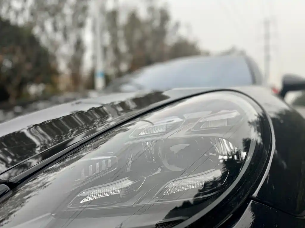 Porsche Panamera 2010 Panamera 4 3.6L