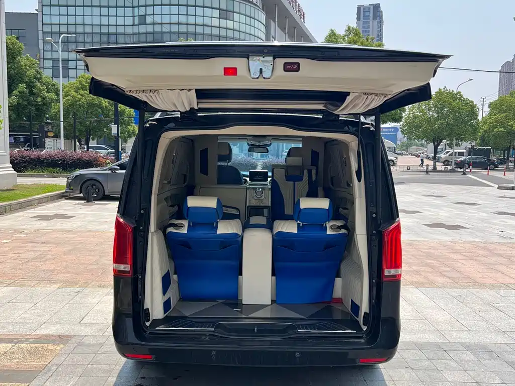 MERCEDES-BENZ V CLASS