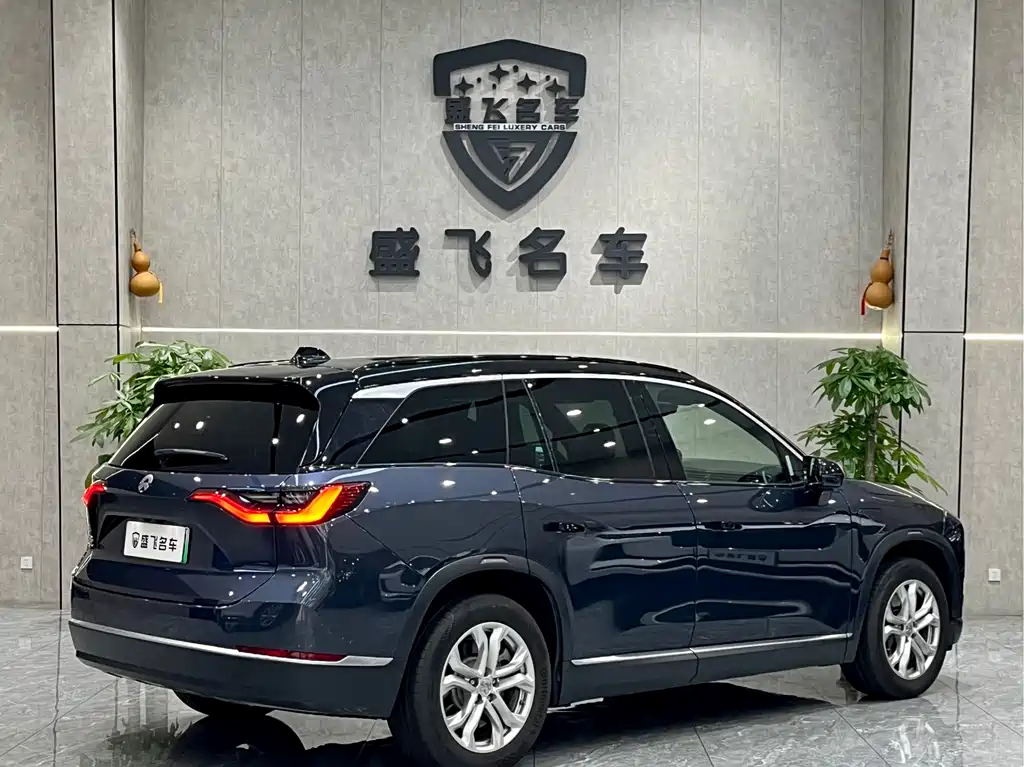 NIO NIO ES8
