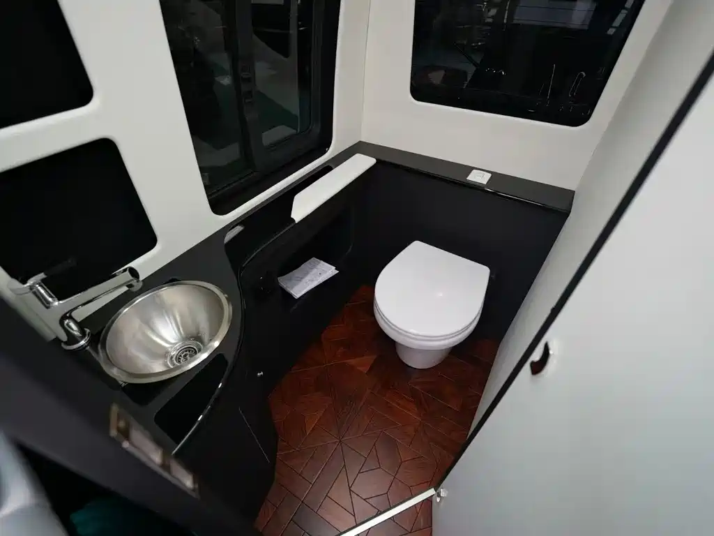 Toyota Coaster 2023 4.0L MT