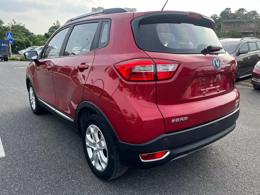 CHANGAN CS15