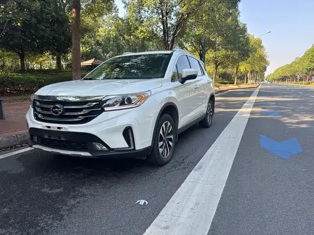 GAC TRUMPCHI GS4 2019