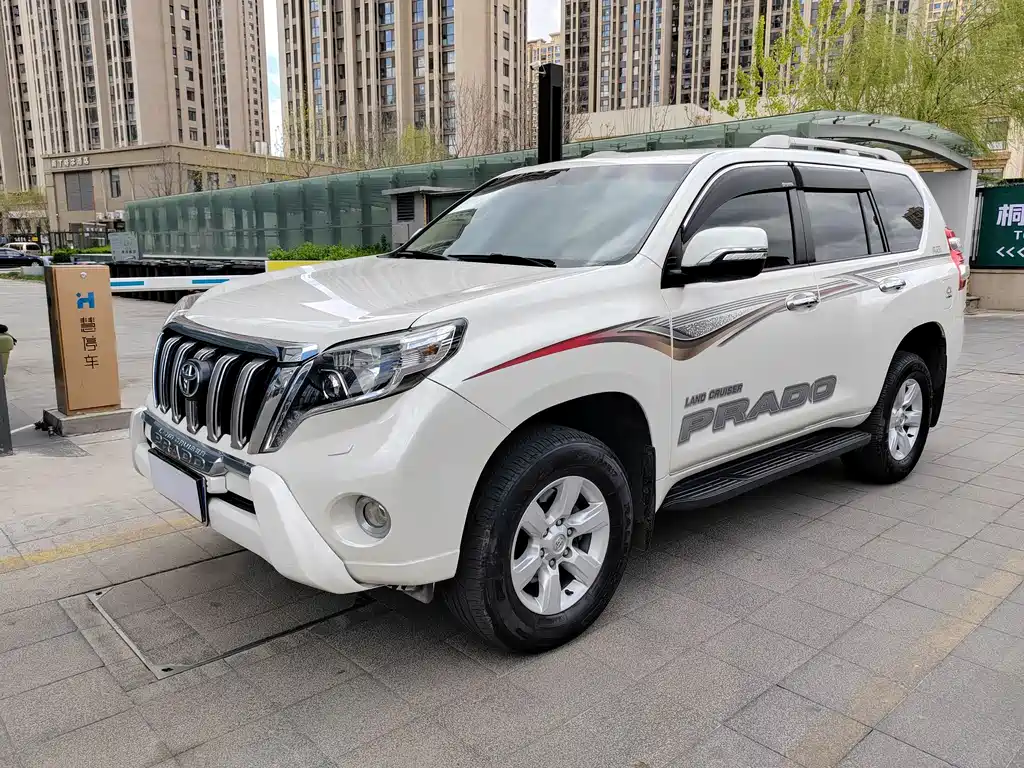 Toyota Prado (Import) 2016