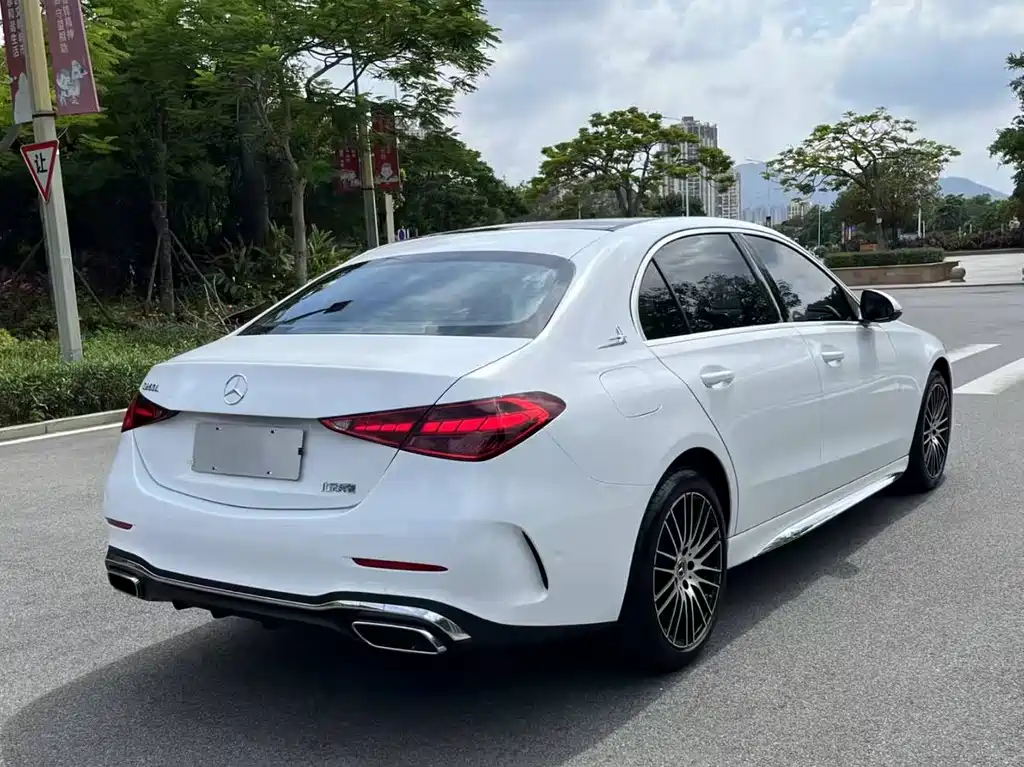 MERCEDES-BENZ C CLASS