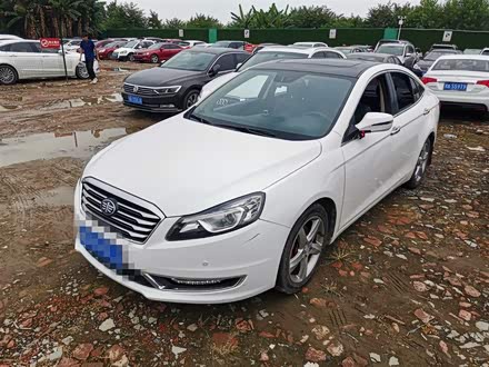 奔腾B70 2014款 2.0L 手动豪华型