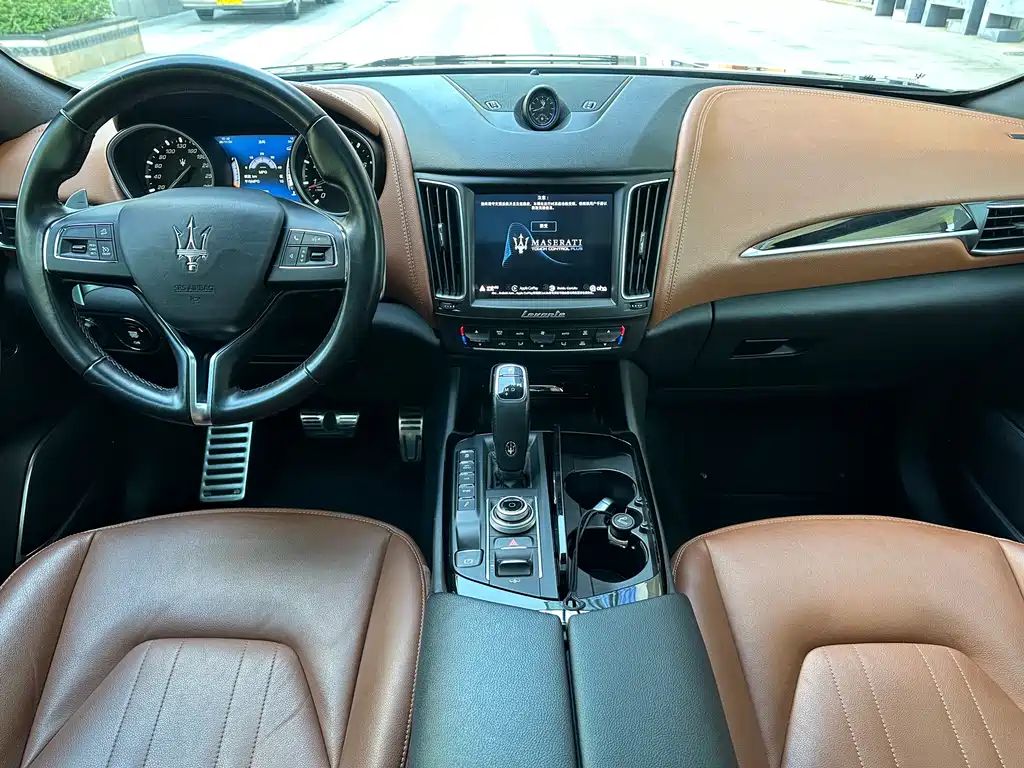 MASERATI LEVANTE